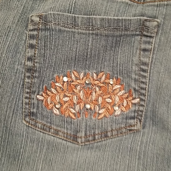 Jeans - Picture 4 of 4